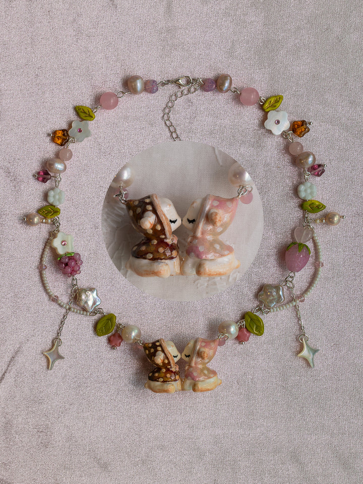 kiss me necklace