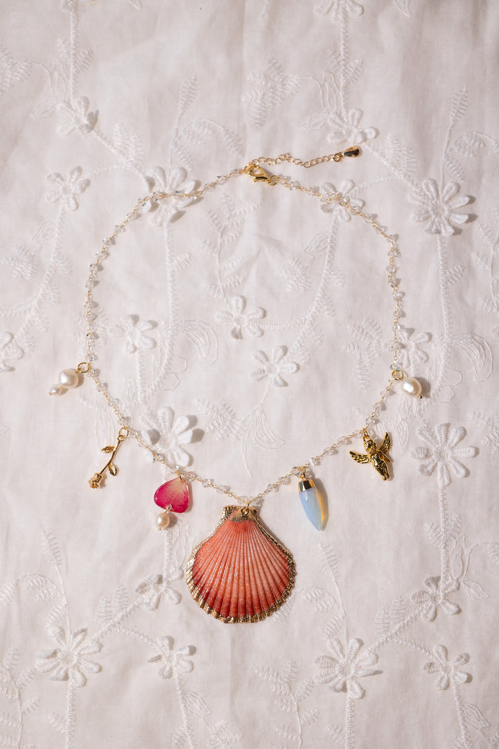 Dreamy Shell & Angel Necklace