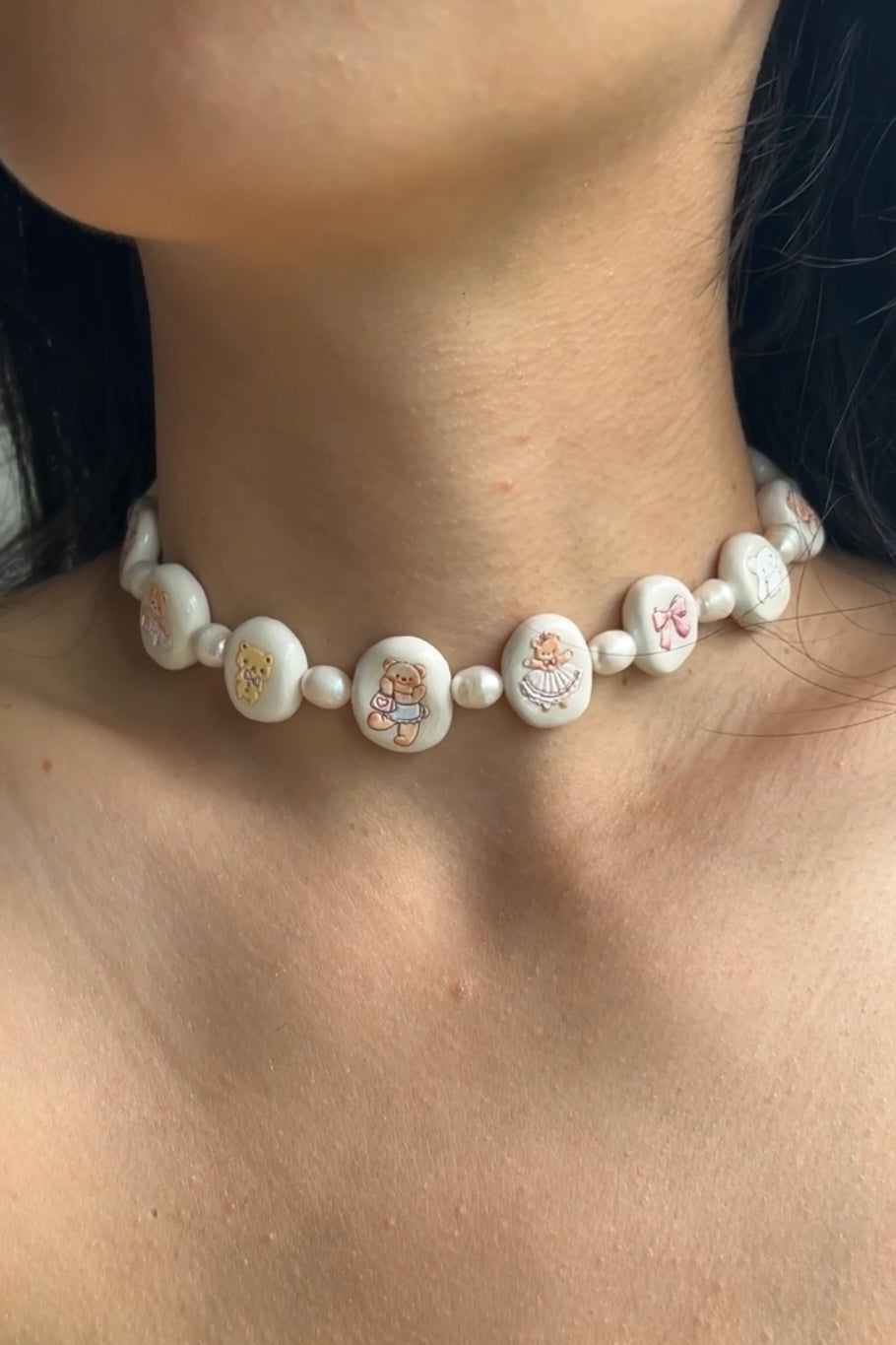 Charming bear & pearl clay choker necklace